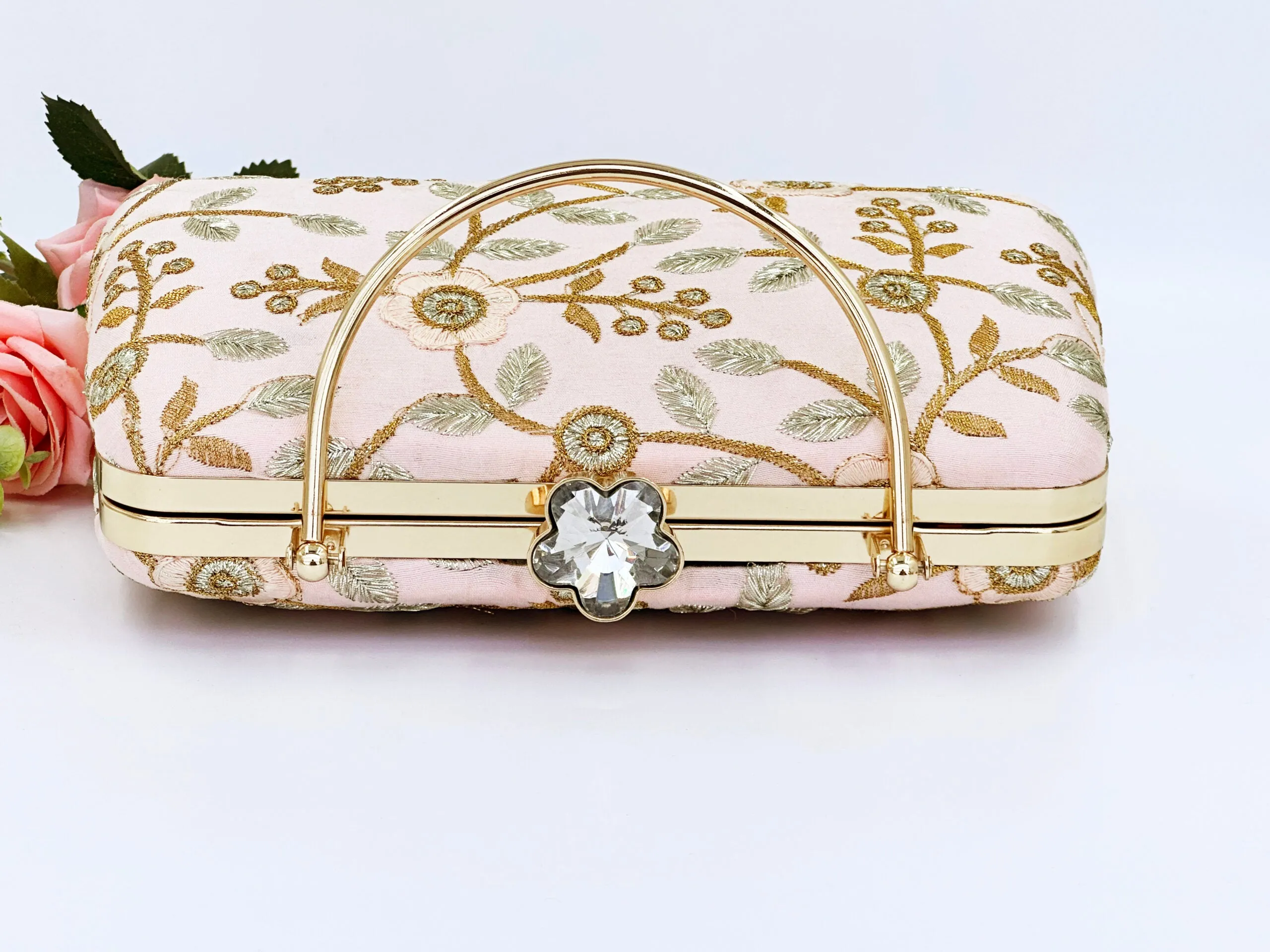 AESTHETIC PINK SEQUINED PARTY CLUTCH
