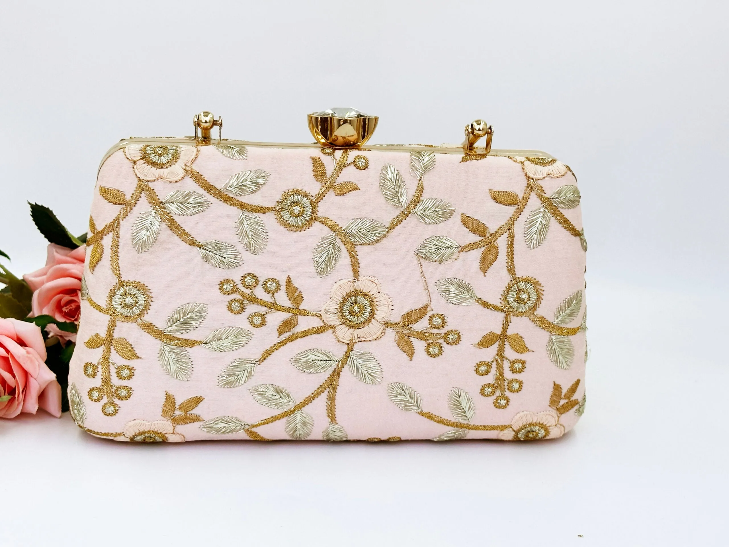 AESTHETIC PINK SEQUINED PARTY CLUTCH