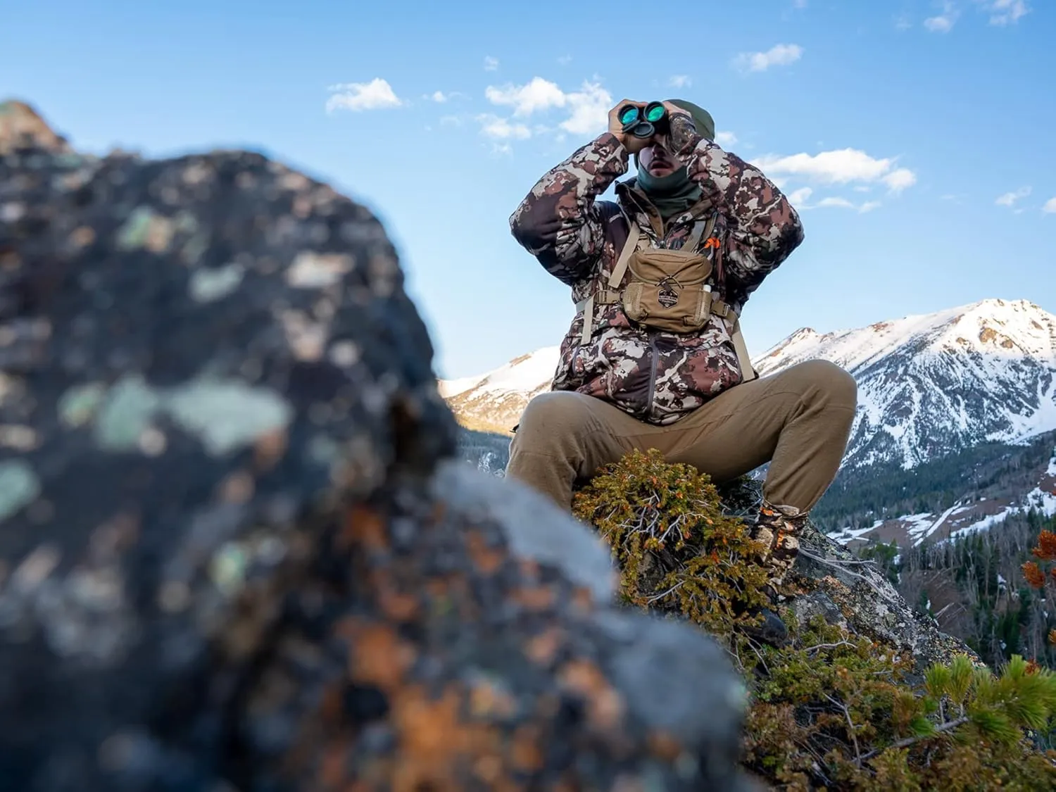 Alaska Guide Creations Hybrid Binocular Pack | Compact Utility Bag with Mesh Side Pockets | Binocular Harness for Comfort and Quick Access (Kryptek Highlander)
