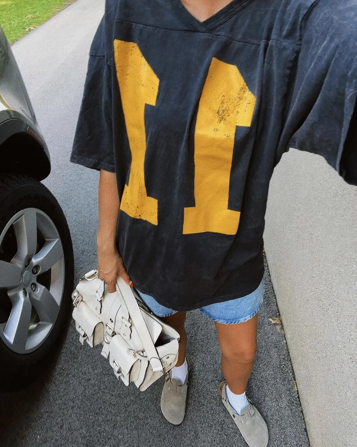 Alyweatry Women Y2k Graphic Oversized Jersey Tee Sporty Aesthetic Number Letter Print Jersey Shirt Preppy Clothes