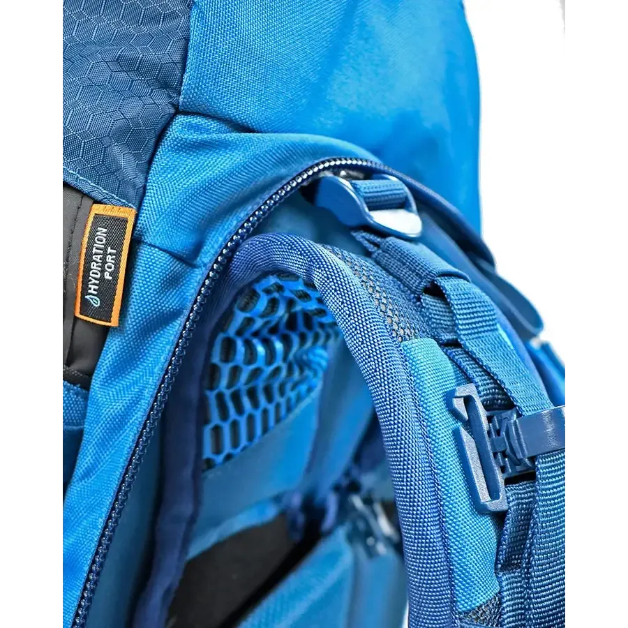 BlackWolf Nankeen 60 Jet Black Hiking Pack