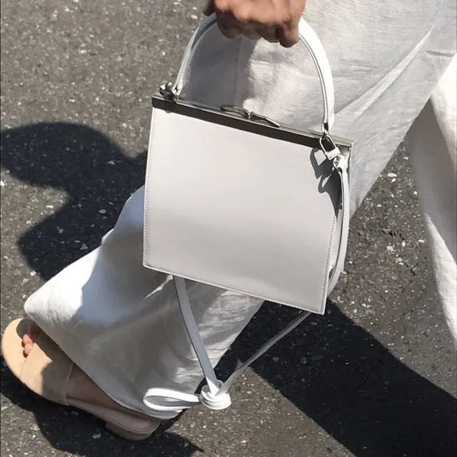 Brand Small Women Messenger Bags Chic Metal Clip Bag Tote Designer Vintage Trapezoid Leather Handbag Female Casual Shoulder Bag
