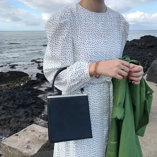 Brand Small Women Messenger Bags Chic Metal Clip Bag Tote Designer Vintage Trapezoid Leather Handbag Female Casual Shoulder Bag