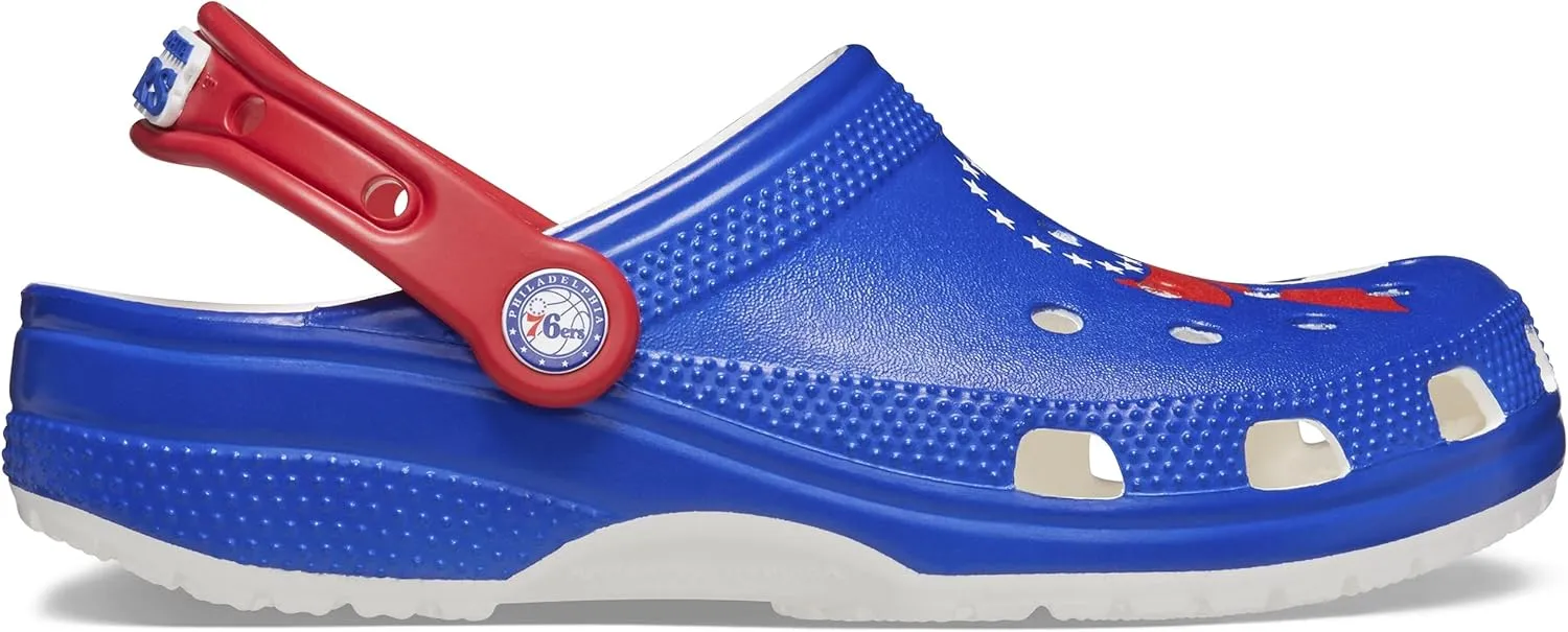 Crocs Unisex-Adult Classic Collegiate Clogs