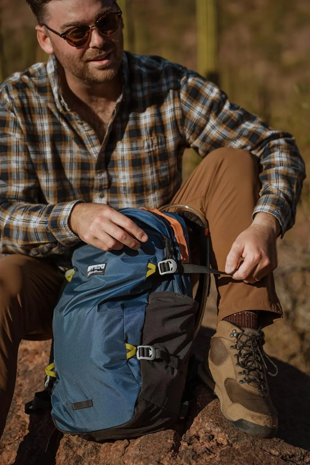 Eddie Bauer Nomad Backpack-Laptop Bag (17 inch)| Compression Straps | Travel | Hiking | Gym | Work | Commuting, Sienna, 28L