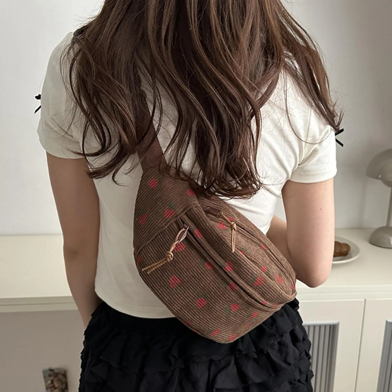 eYLun Women Crossbody Bag Fanny Pack Casual Fashion Waist Bag Chest Bag Adjustable Waist Pack for Travel Walking Running Hiking Cycling Brown
