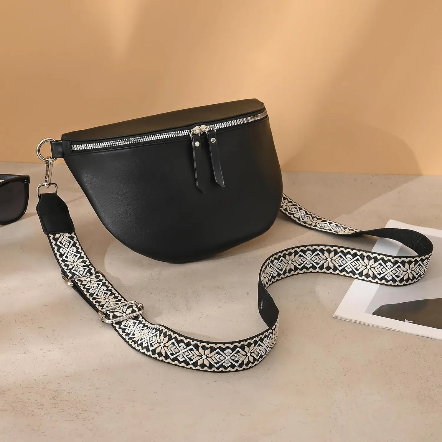 Fanny Packs for Women Cross Body Belt Bag for Women with Guitar Strap PU Leather Crossbody Bags for Women Trendy Cute Designer Bum Bags for Travel Everyday(Black)
