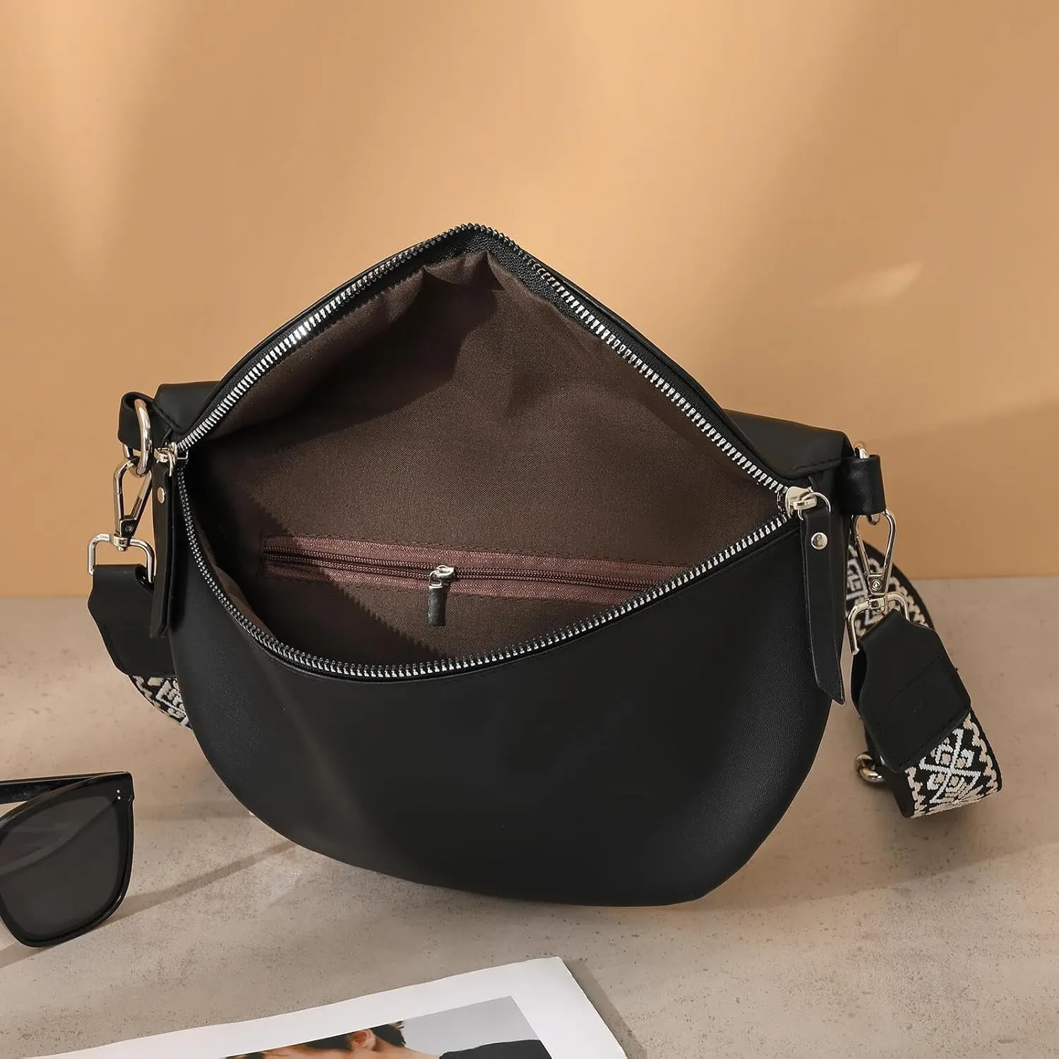 Fanny Packs for Women Cross Body Belt Bag for Women with Guitar Strap PU Leather Crossbody Bags for Women Trendy Cute Designer Bum Bags for Travel Everyday(Black)