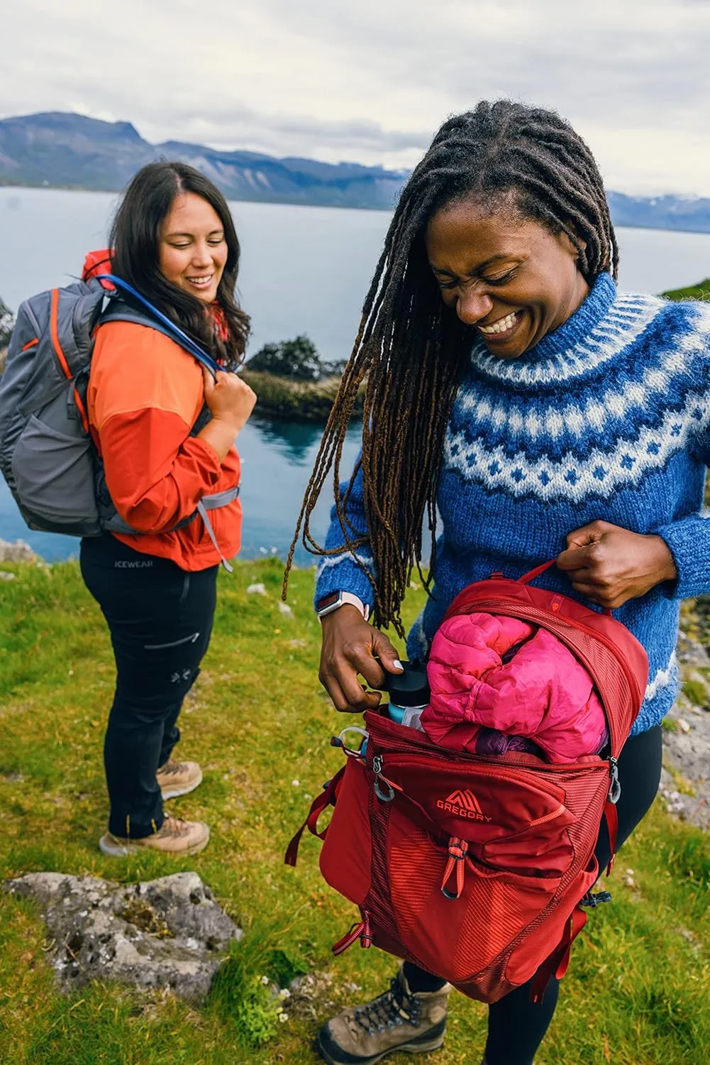 Gregory Maya 20 Women'S Day Hiking Backpack, One Size Fits All, Iris Red