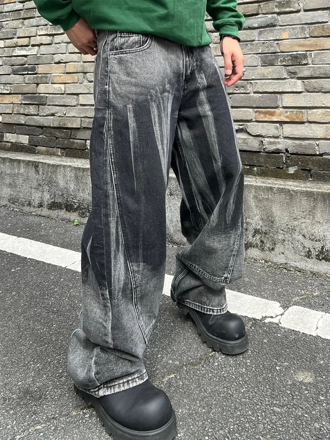 Hip Hop Baggy Jeans for Men Stylish Wide Leg Skater Jeans Loose Fit Denim Pants Streetwear