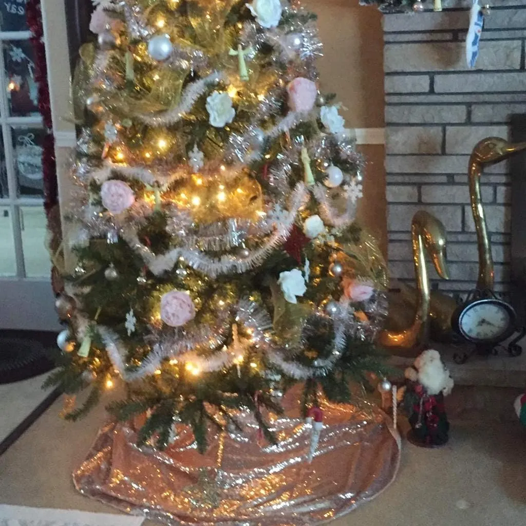 Juya Delight Christmas Tree Skirt Sequin Tree Skirt 70-Inch Rose Gold
