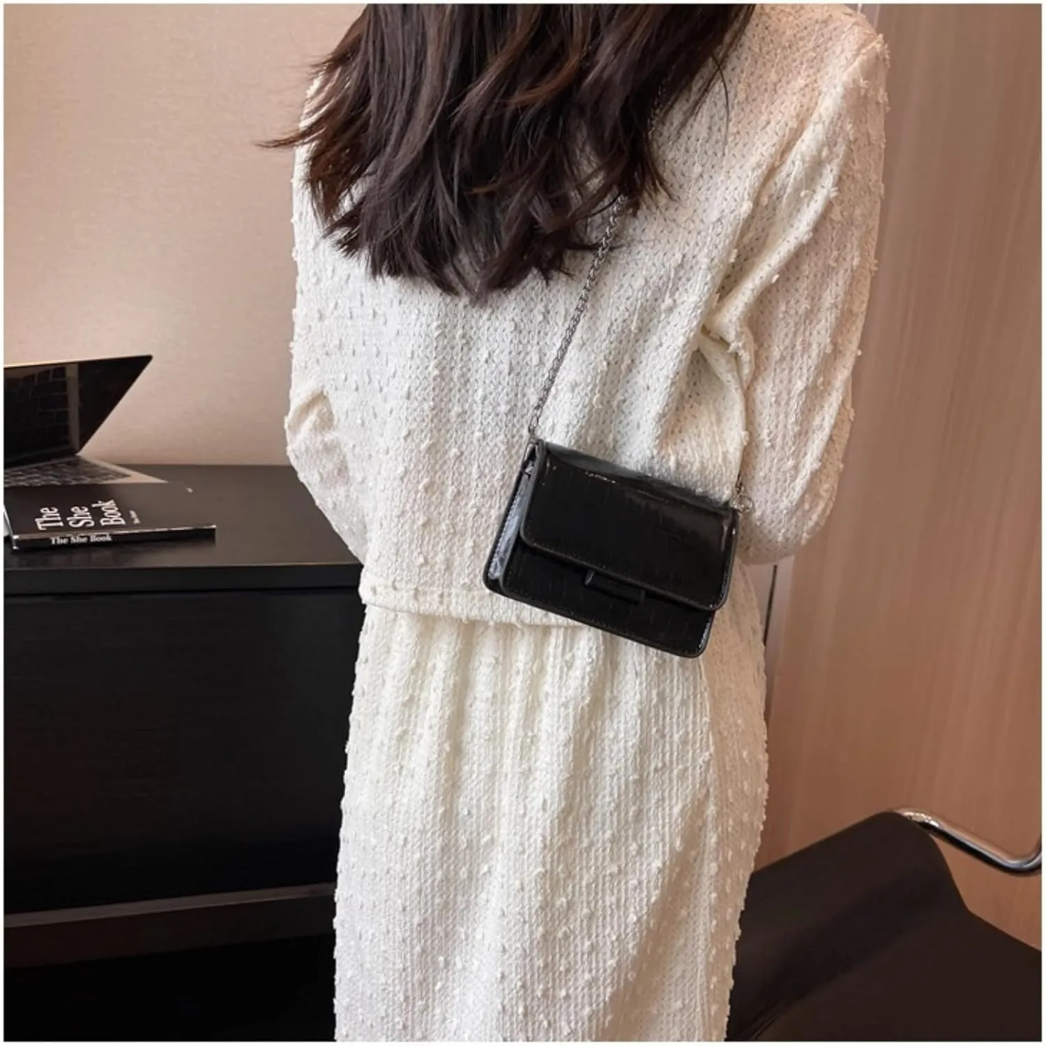 Mini Crossbody Bags for Women, Y2k Cute Croc-Embossed Purse Fashion Small Square Evening Handbag with Chain Strap