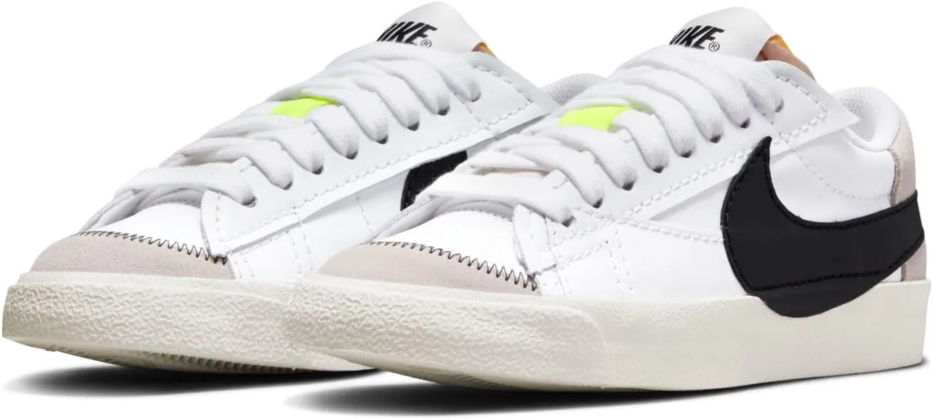 Nike Women's Blazer Low '77 Jumbo Trainers