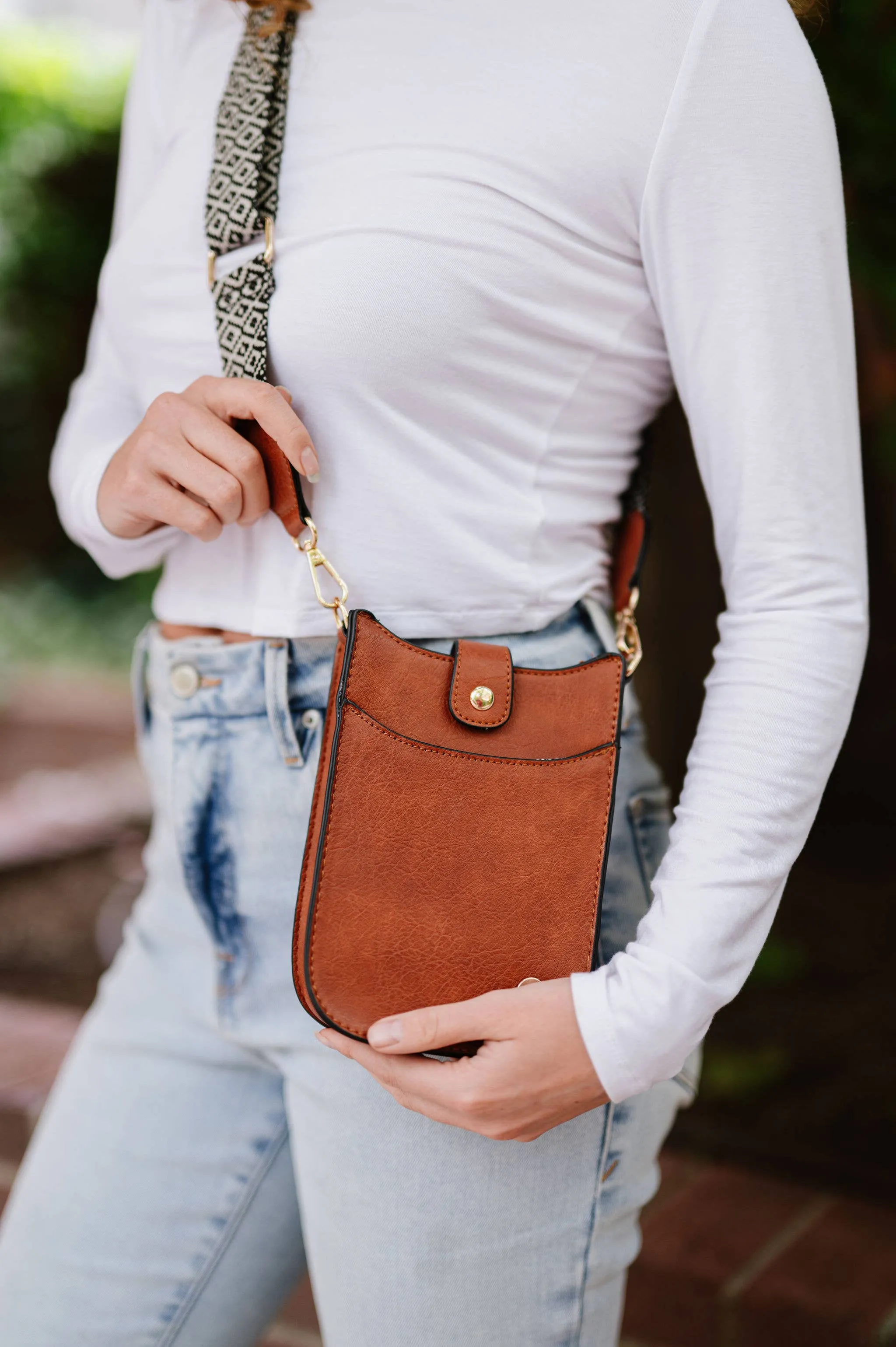 Robyn Crossbody Phonecase Concert Sling Bag