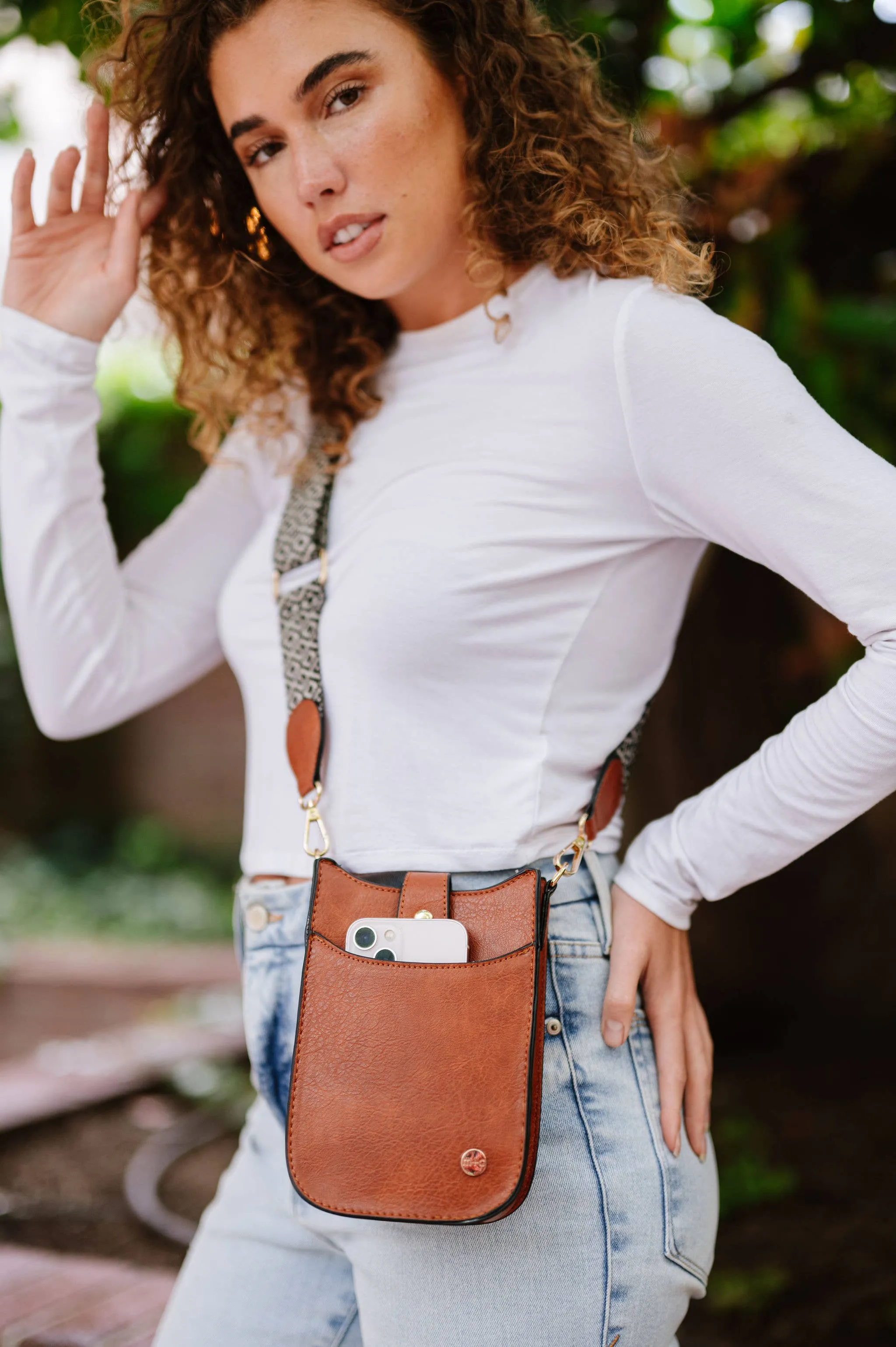 Robyn Crossbody Phonecase Concert Sling Bag