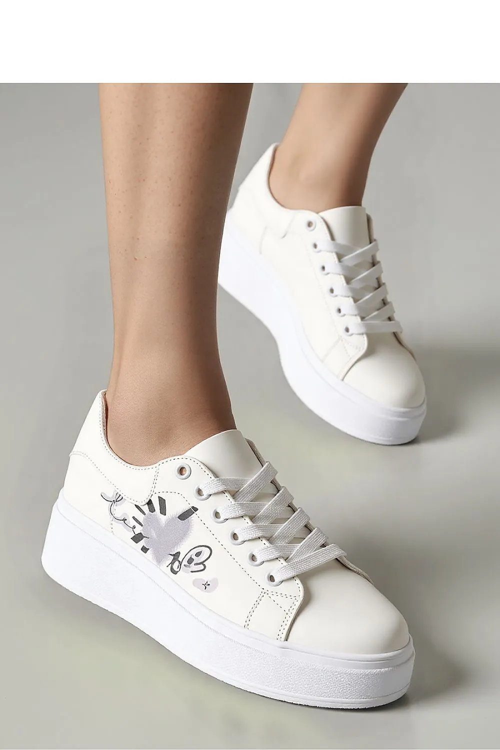 Sport Shoes model 210265 Inello