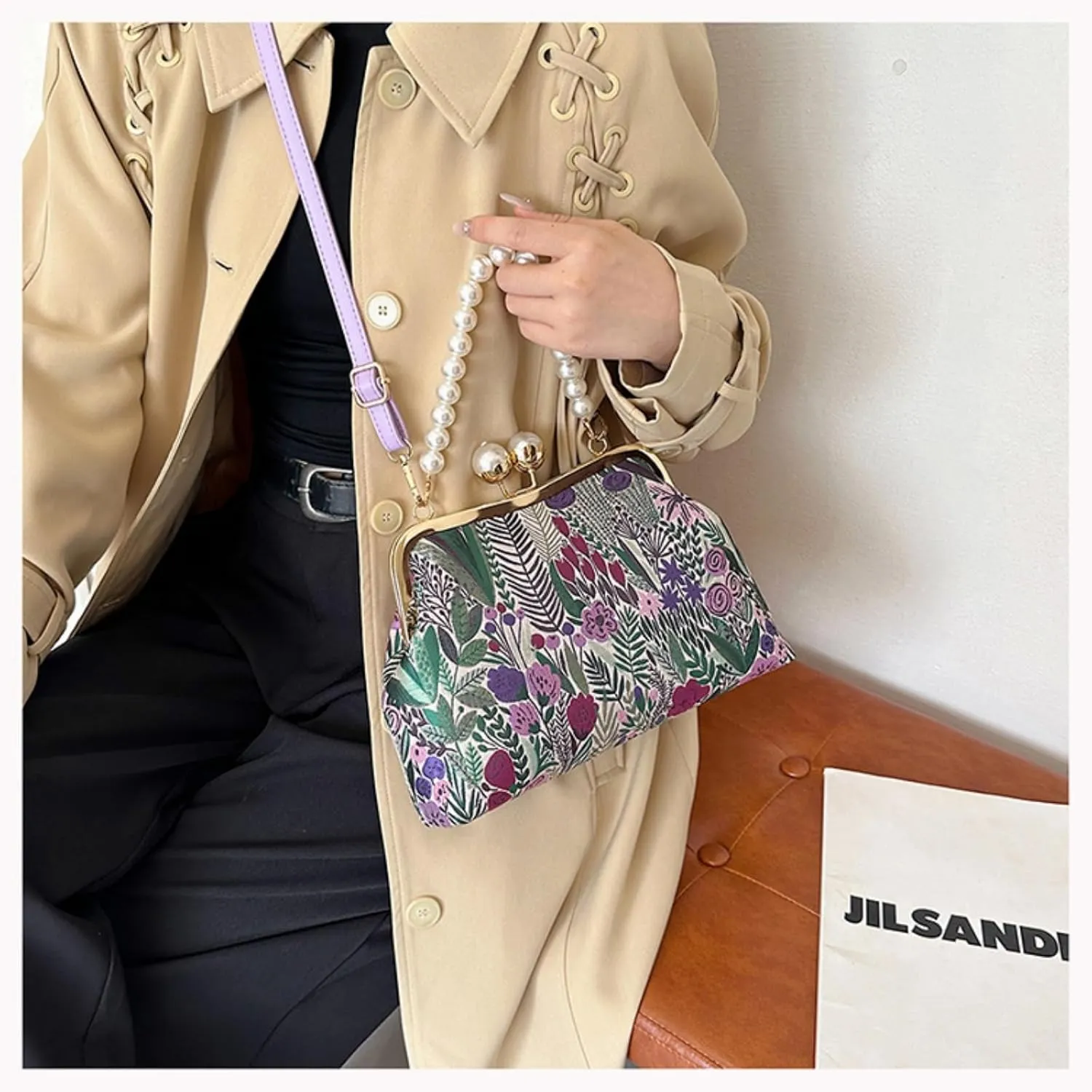 Vintage Crossbody Bag for Women, Retro Embroidered Flower Handbag Pearl Chain Small Clutch Purse with Kiss Lock