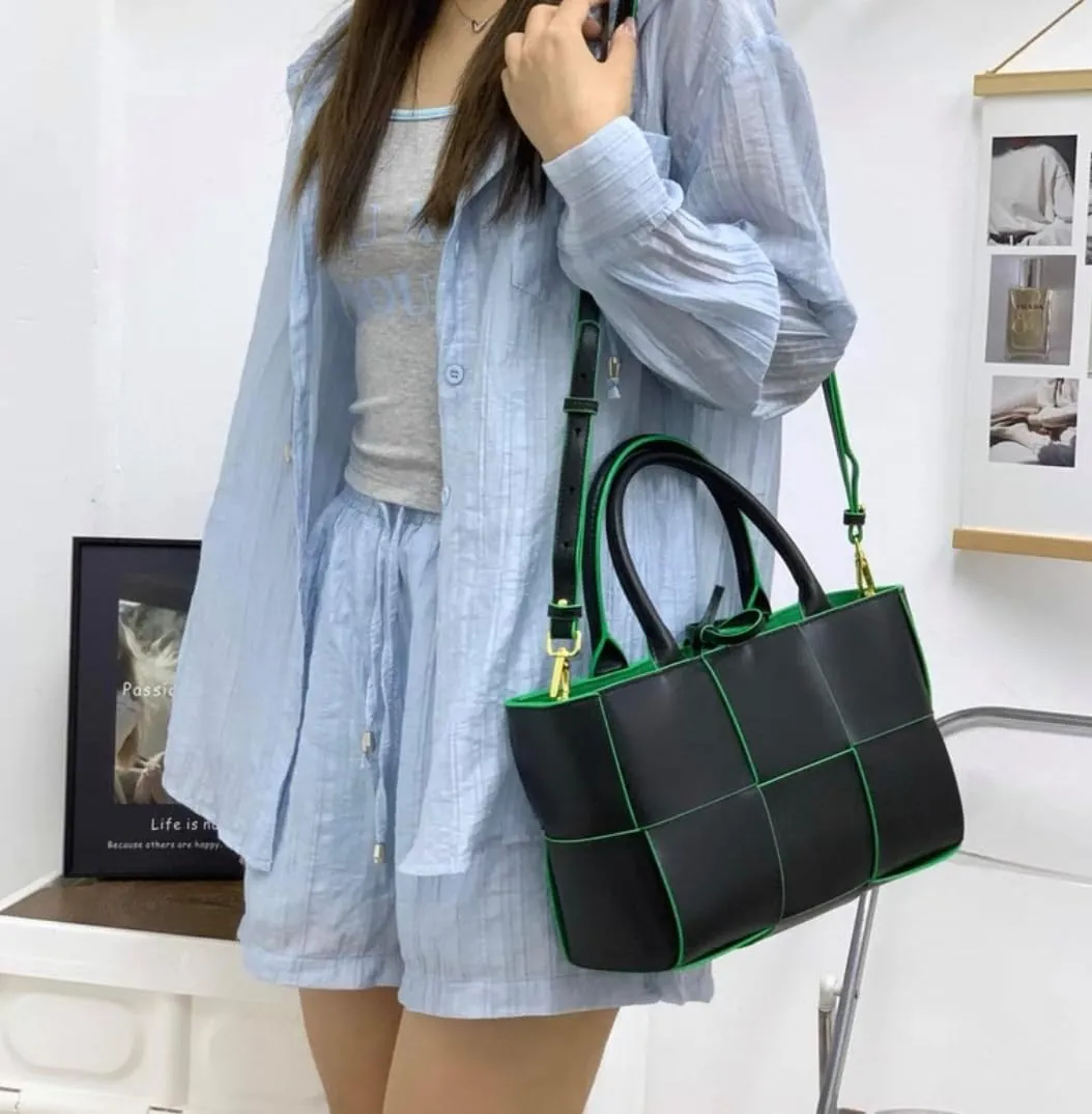 Women's Leather Woven Large Capacity Totes Handbag Commuting Hand Carry Shoulder Crossbody Bag Pillow Bag Versatile Hobo