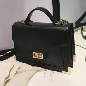 Women's Vintage Look Alligator Patterned Shoulder Handbag