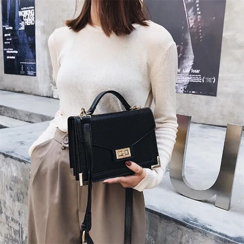 Women's Vintage Look Alligator Patterned Shoulder Handbag